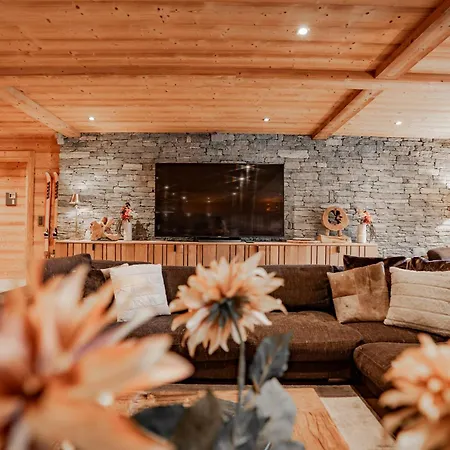 Apartment Whymper By Homeflow